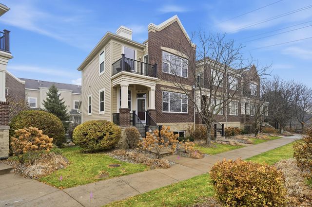 61 4th Avenue N 101, Minneapolis, MN 55401