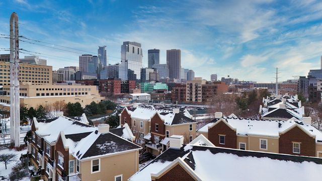 61 4th Avenue N 101, Minneapolis, MN 55401