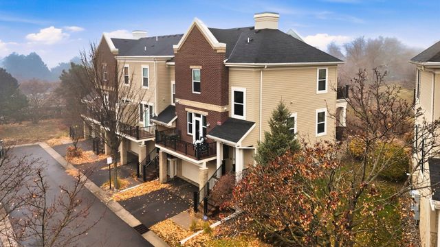 61 4th Avenue N 101, Minneapolis, MN 55401