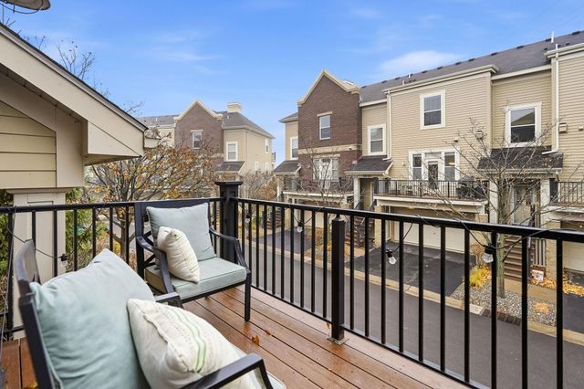 61 4th Avenue N 101, Minneapolis, MN 55401