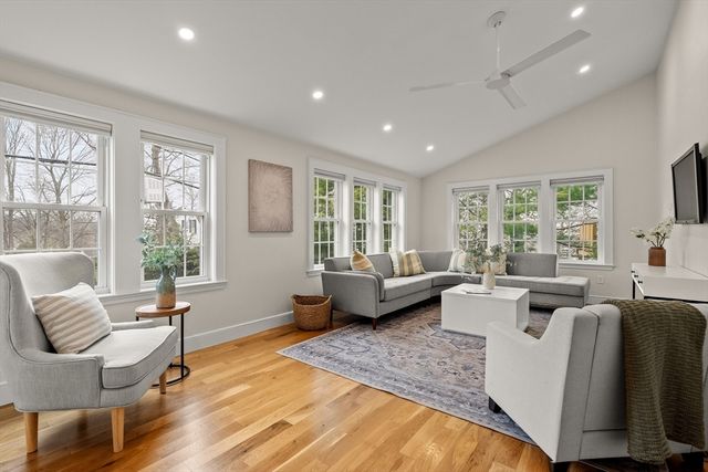 24 Grandview Rd, Arlington, MA 02476