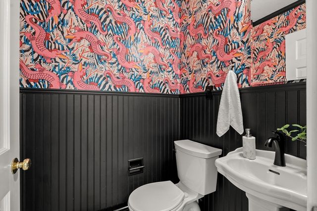 24 Grandview Rd, Arlington, MA 02476