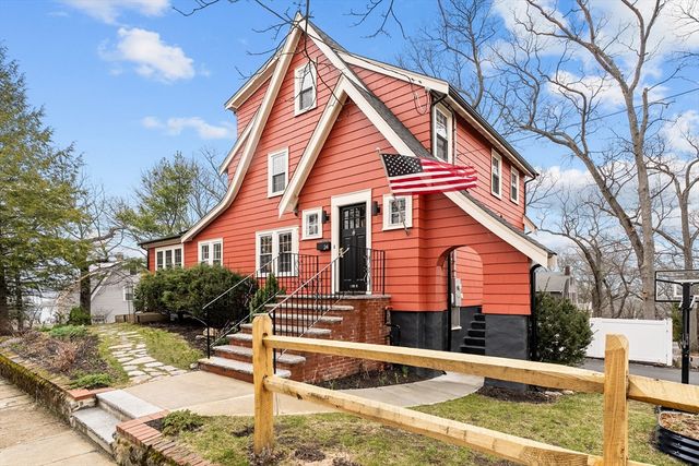 24 Grandview Rd, Arlington, MA 02476