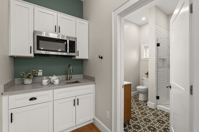 24 Grandview Rd, Arlington, MA 02476