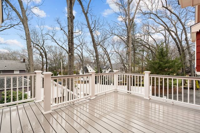 24 Grandview Rd, Arlington, MA 02476