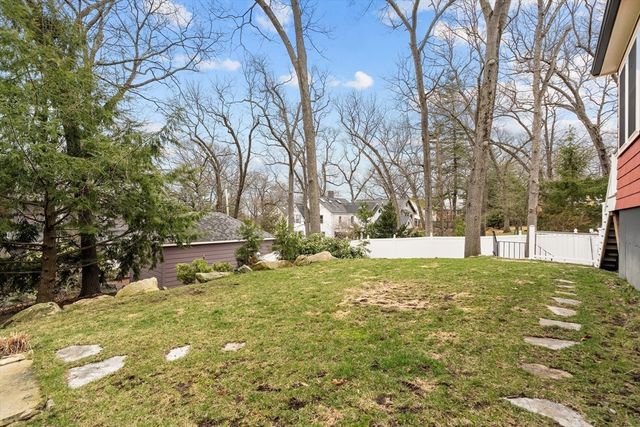 24 Grandview Rd, Arlington, MA 02476