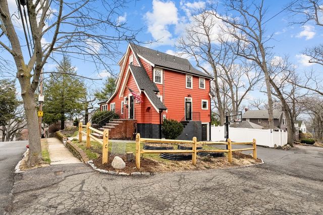 24 Grandview Rd, Arlington, MA 02476