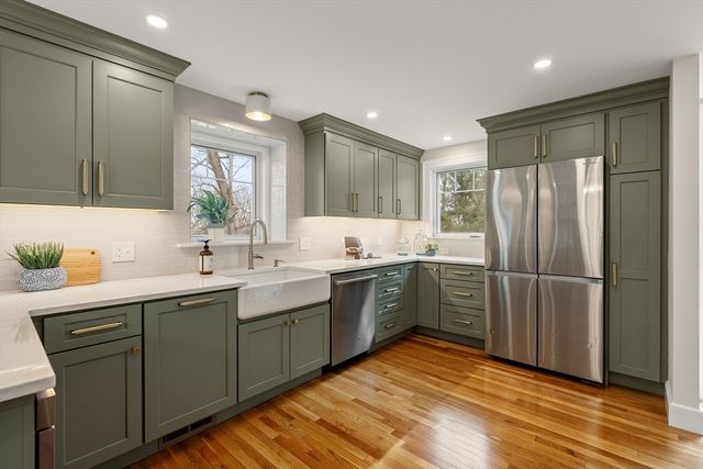 24 Grandview Rd, Arlington, MA 02476