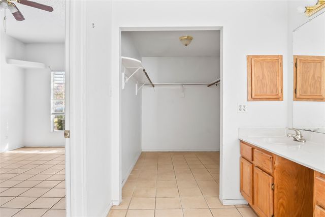 226 N Waterford Oaks Drive, Cedar Hill, TX 75104