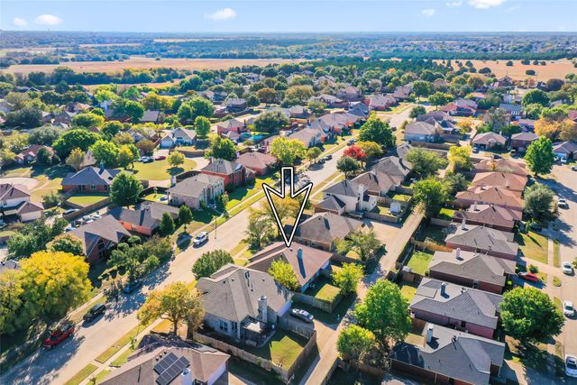 226 N Waterford Oaks Drive, Cedar Hill, TX 75104