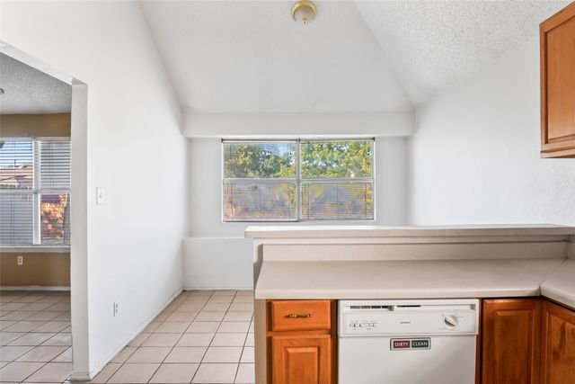 226 N Waterford Oaks Drive, Cedar Hill, TX 75104