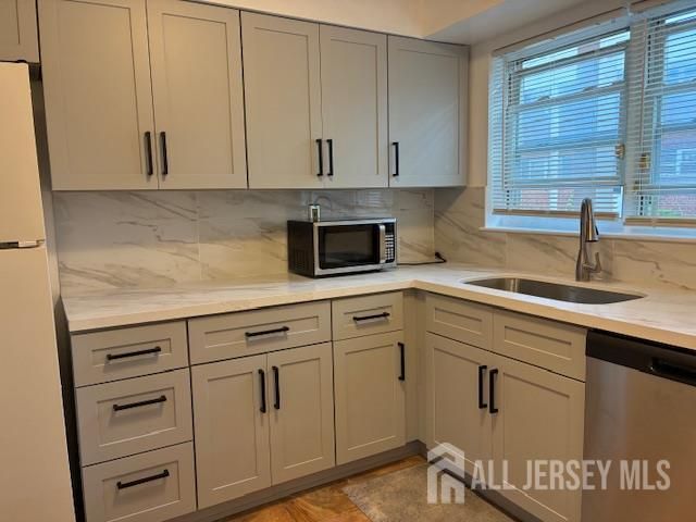 28-02 Woodedge Avenue 2802, Edison, NJ 08817
