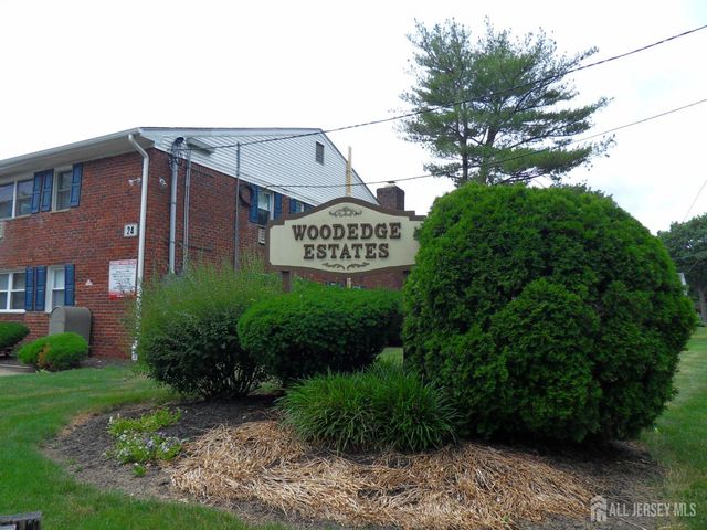 28-02 Woodedge Avenue 2802, Edison, NJ 08817