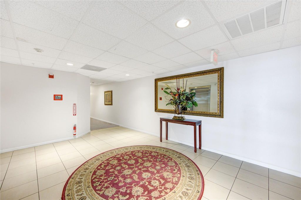 6655 W Sam Houston Parkway S 1K, Houston, TX 77072