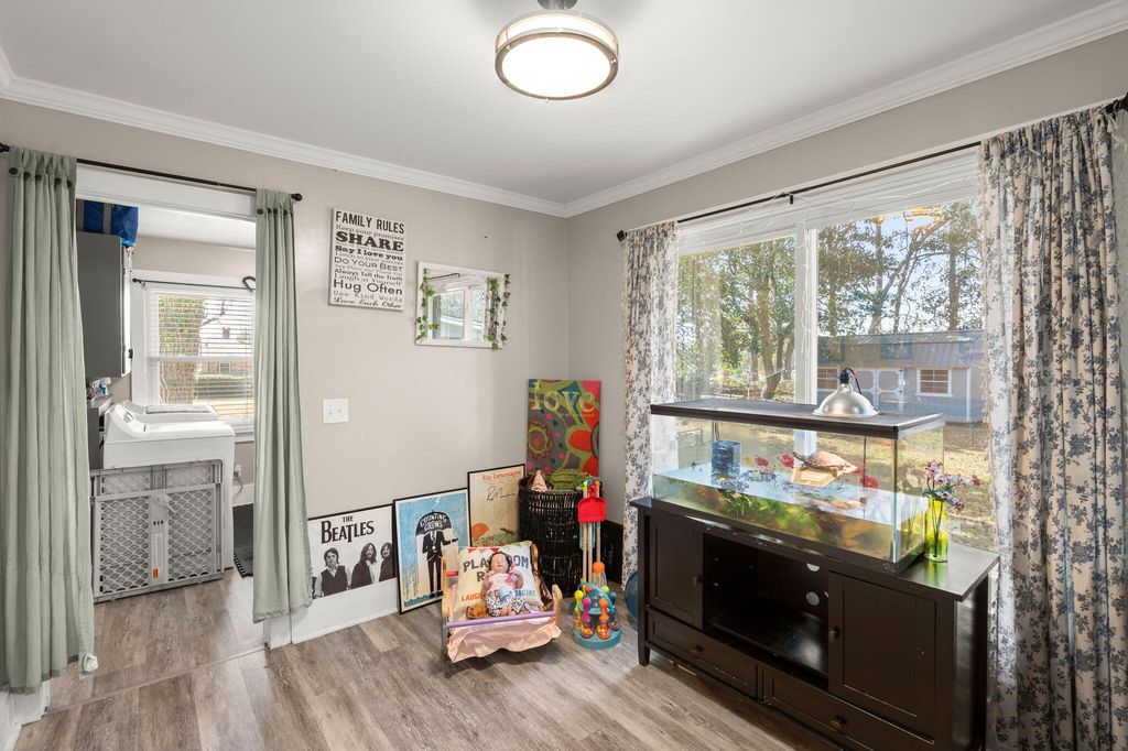 Image 19 of property listing at 179 Middleton Drive, Goose Creek, SC 29445