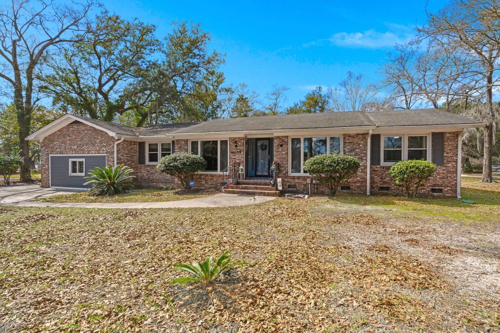Image 3 of property listing at 179 Middleton Drive, Goose Creek, SC 29445