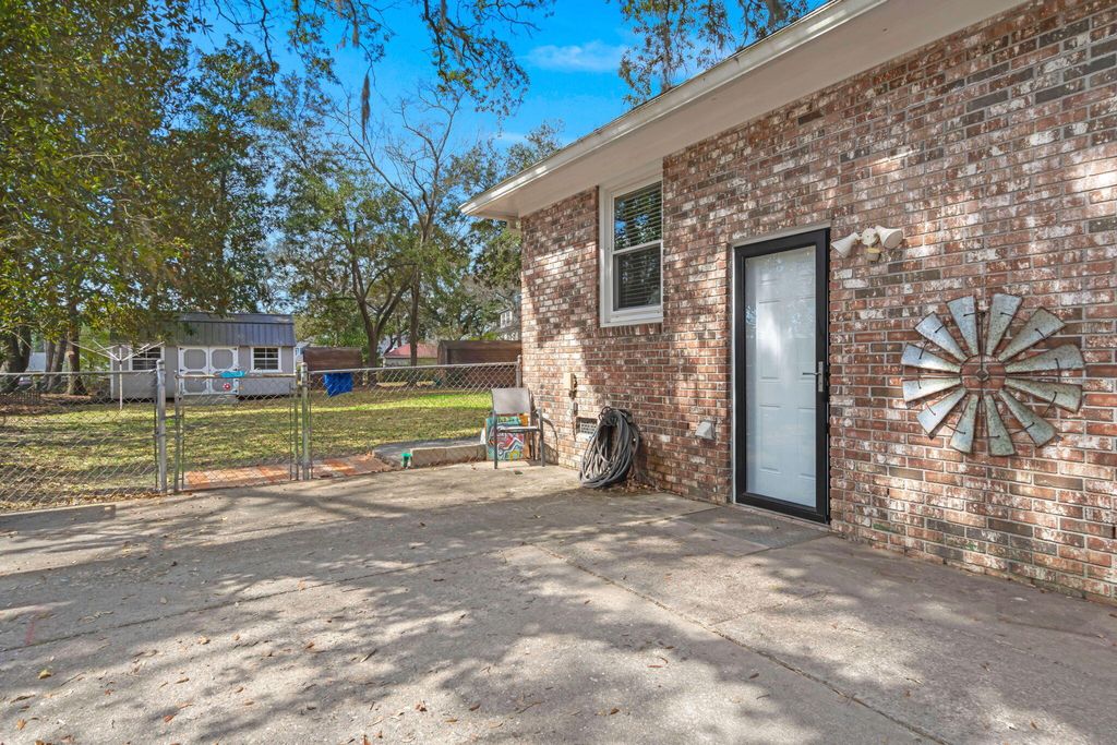 Image 30 of property listing at 179 Middleton Drive, Goose Creek, SC 29445