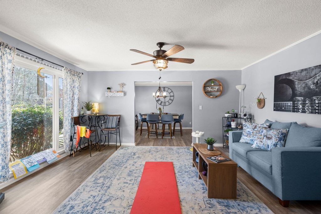 Image 9 of property listing at 179 Middleton Drive, Goose Creek, SC 29445