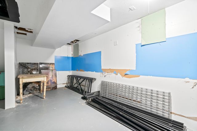 988 Blue Star Highway, Casco Twp, MI 49090