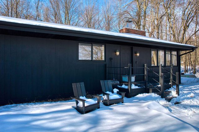 988 Blue Star Highway, Casco Twp, MI 49090