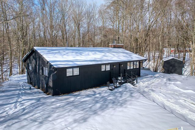 988 Blue Star Highway, Casco Twp, MI 49090