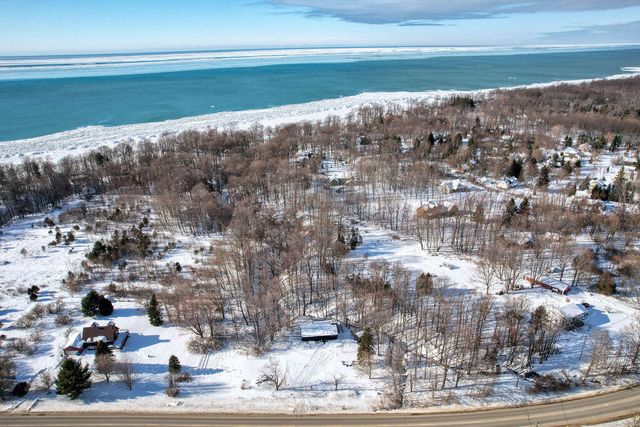 988 Blue Star Highway, Casco Twp, MI 49090