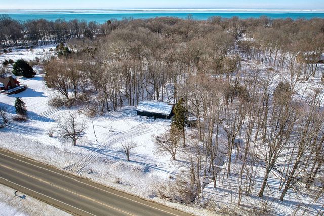 988 Blue Star Highway, Casco Twp, MI 49090