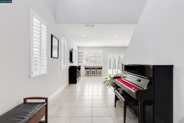 1156 Palm Ave, Martinez, CA 94553