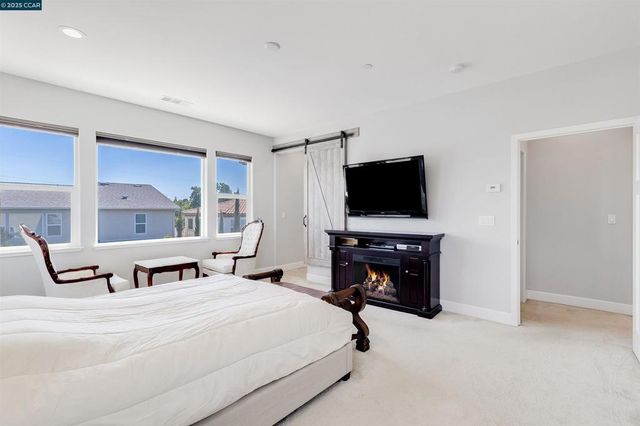 1156 Palm Ave, Martinez, CA 94553