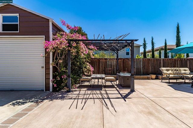 1156 Palm Ave, Martinez, CA 94553