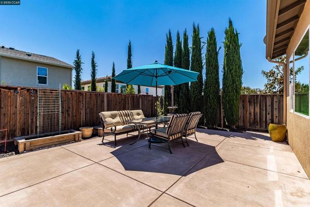 1156 Palm Ave, Martinez, CA 94553
