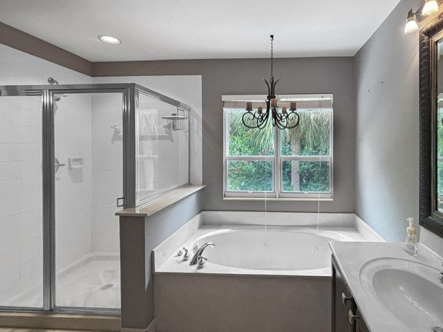 4528 Thornwood Circle, West Palm Beach, FL 33418