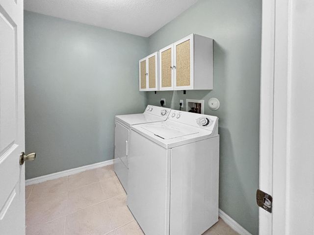 4528 Thornwood Circle, West Palm Beach, FL 33418
