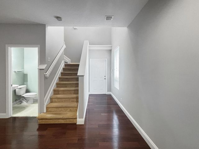 4528 Thornwood Circle, West Palm Beach, FL 33418
