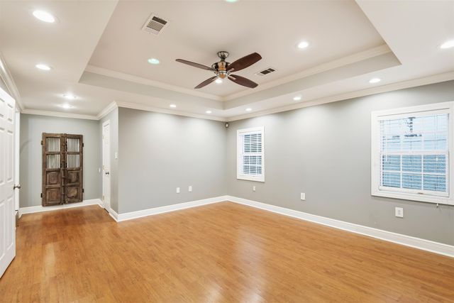 350 Mckinley St, Houma, LA 70364