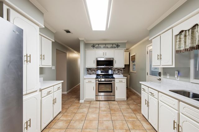 350 Mckinley St, Houma, LA 70364