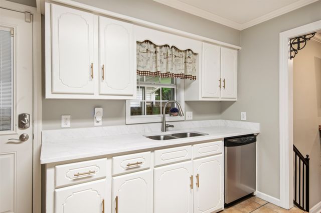 350 Mckinley St, Houma, LA 70364