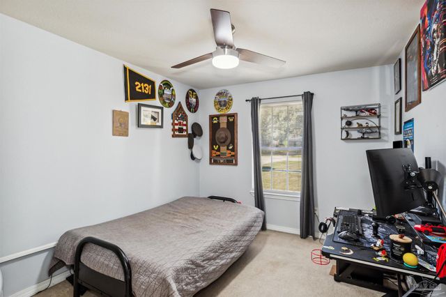 906 Calhoun Ave, Pensacola, FL 32526