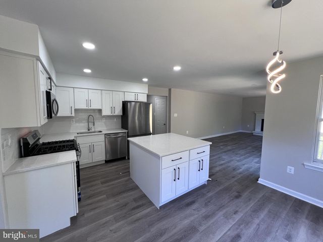 12200 CLEAR CREEK DR, Fort Washington, MD 20744