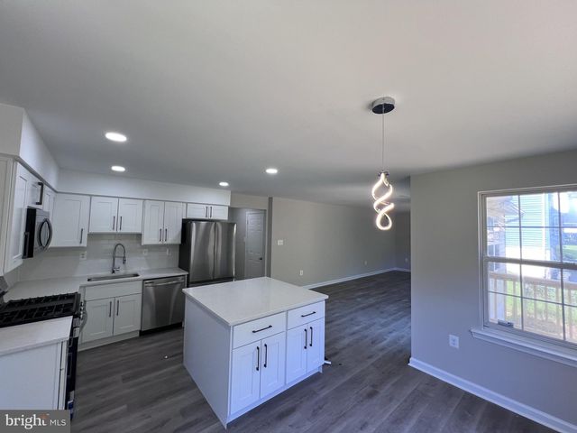 12200 CLEAR CREEK DR, Fort Washington, MD 20744