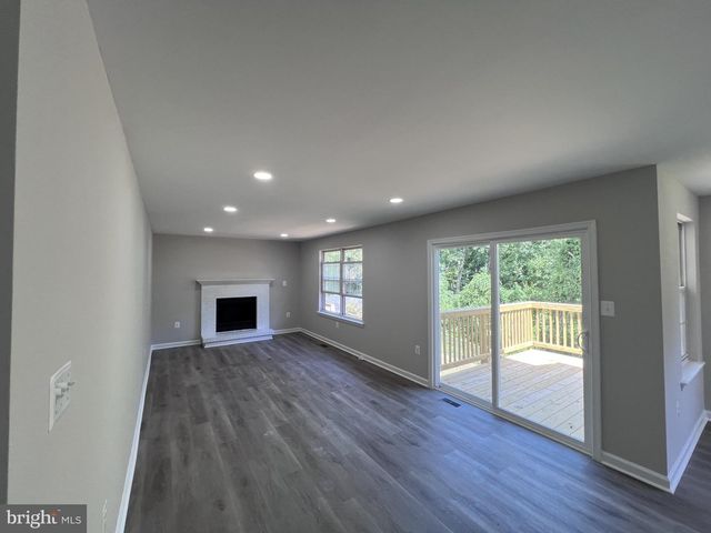 12200 CLEAR CREEK DR, Fort Washington, MD 20744