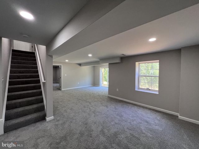 12200 CLEAR CREEK DR, Fort Washington, MD 20744