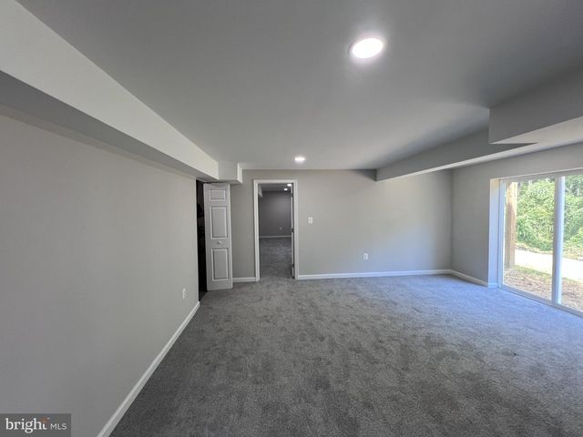 12200 CLEAR CREEK DR, Fort Washington, MD 20744