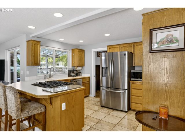 12276 Se MOUNTAIN SUN Dr, Clackamas, OR 97015