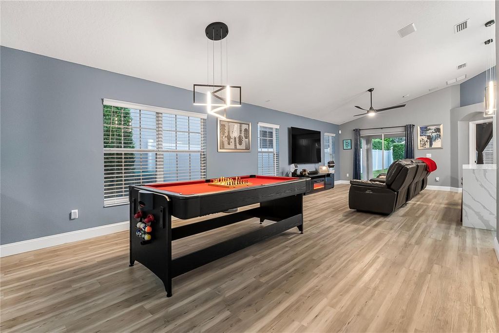 Image 7 of property listing at 11015 TAEDA DRIVE, Orlando, FL 32832