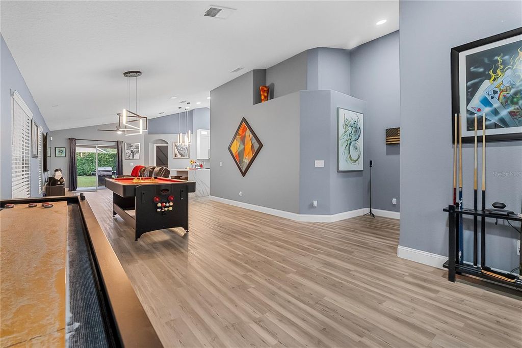 Image 9 of property listing at 11015 TAEDA DRIVE, Orlando, FL 32832