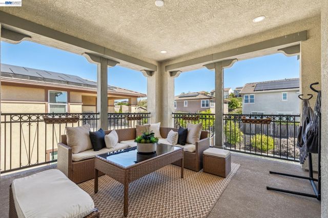 66 Adair Way, Hayward, CA 94542