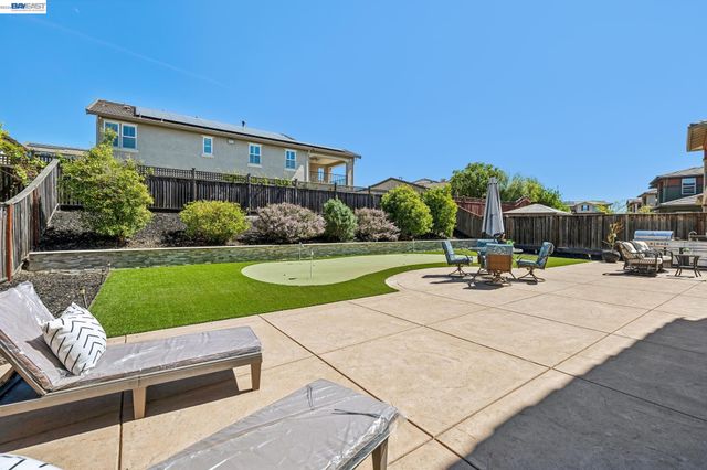 66 Adair Way, Hayward, CA 94542