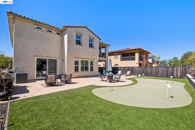 66 Adair Way, Hayward, CA 94542