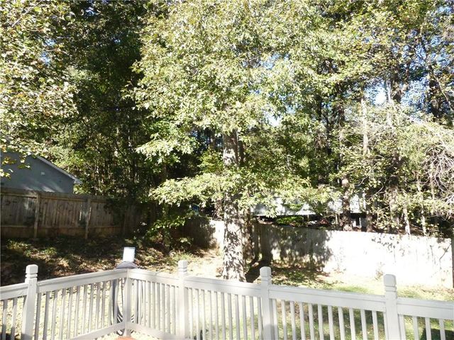 7012 Blueberry SE Ridge, Acworth, GA 30102